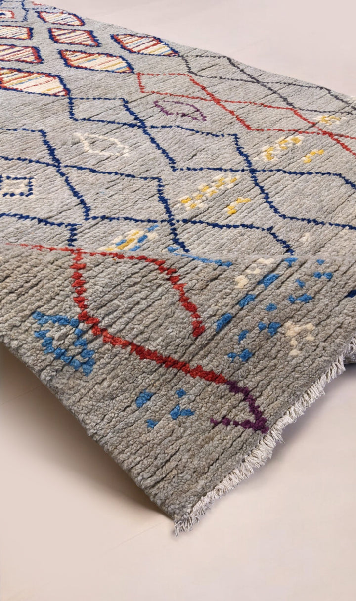 Moroccan Modern Rug - Size: 8 x 5.3