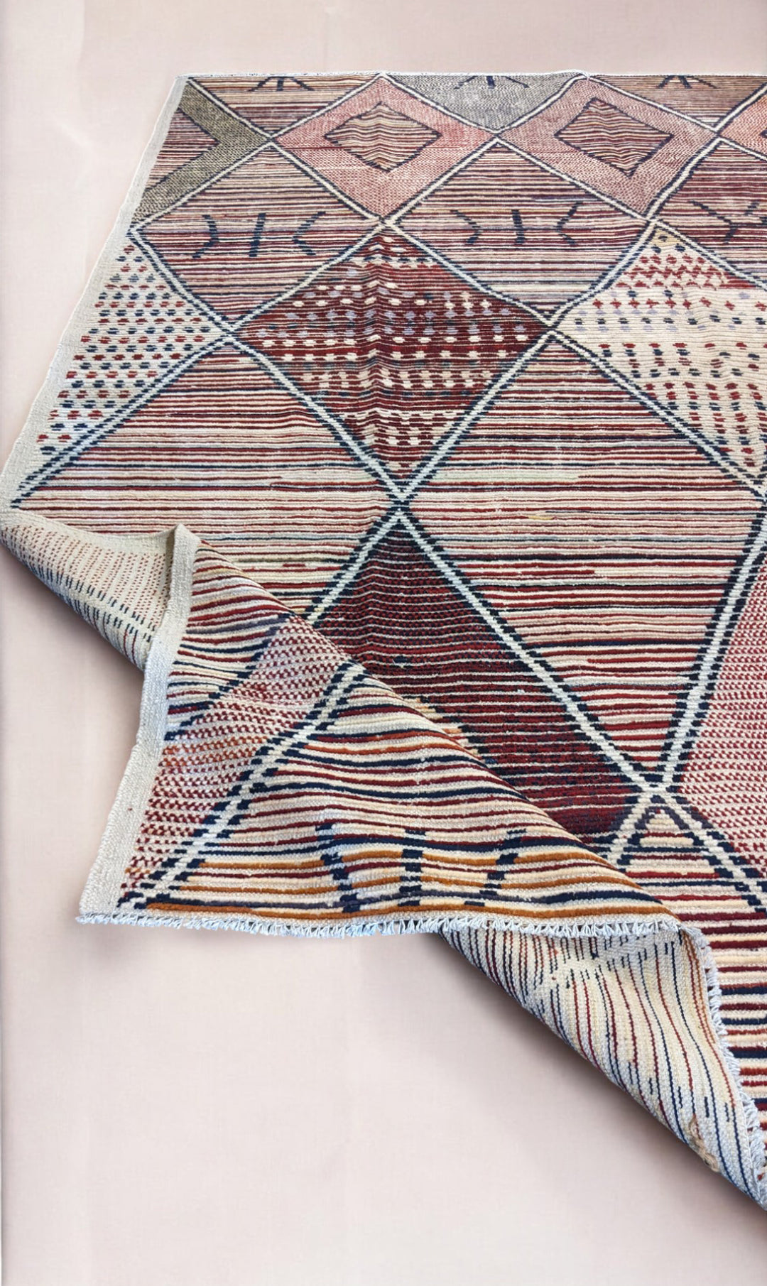 Moroccan Modern Rug - Size: 11.8 x 8.11