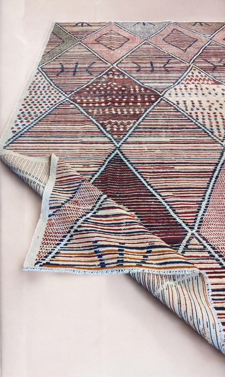 Moroccan Modern Rug - Size: 11.8 x 8.11