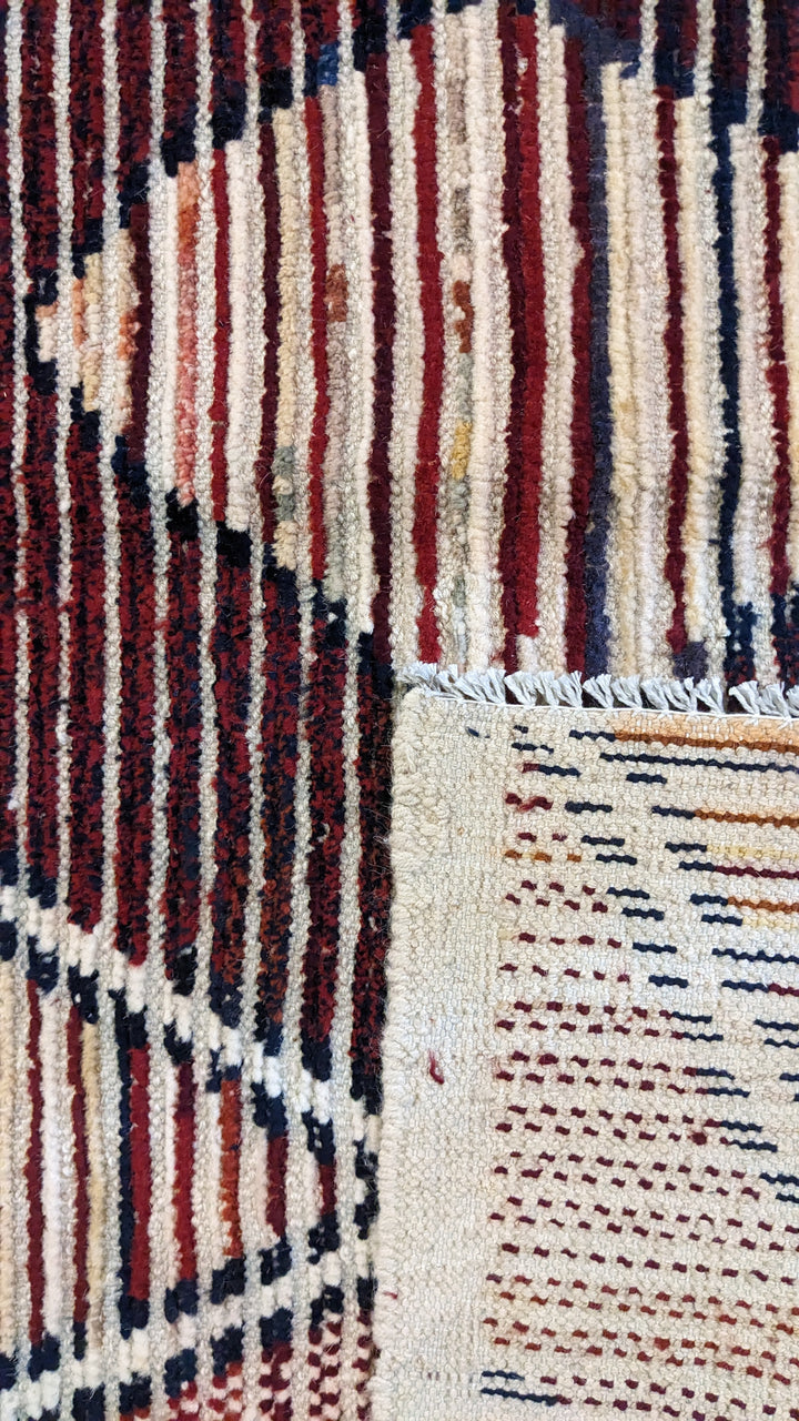 Moroccan Modern Rug - Size: 11.8 x 8.11