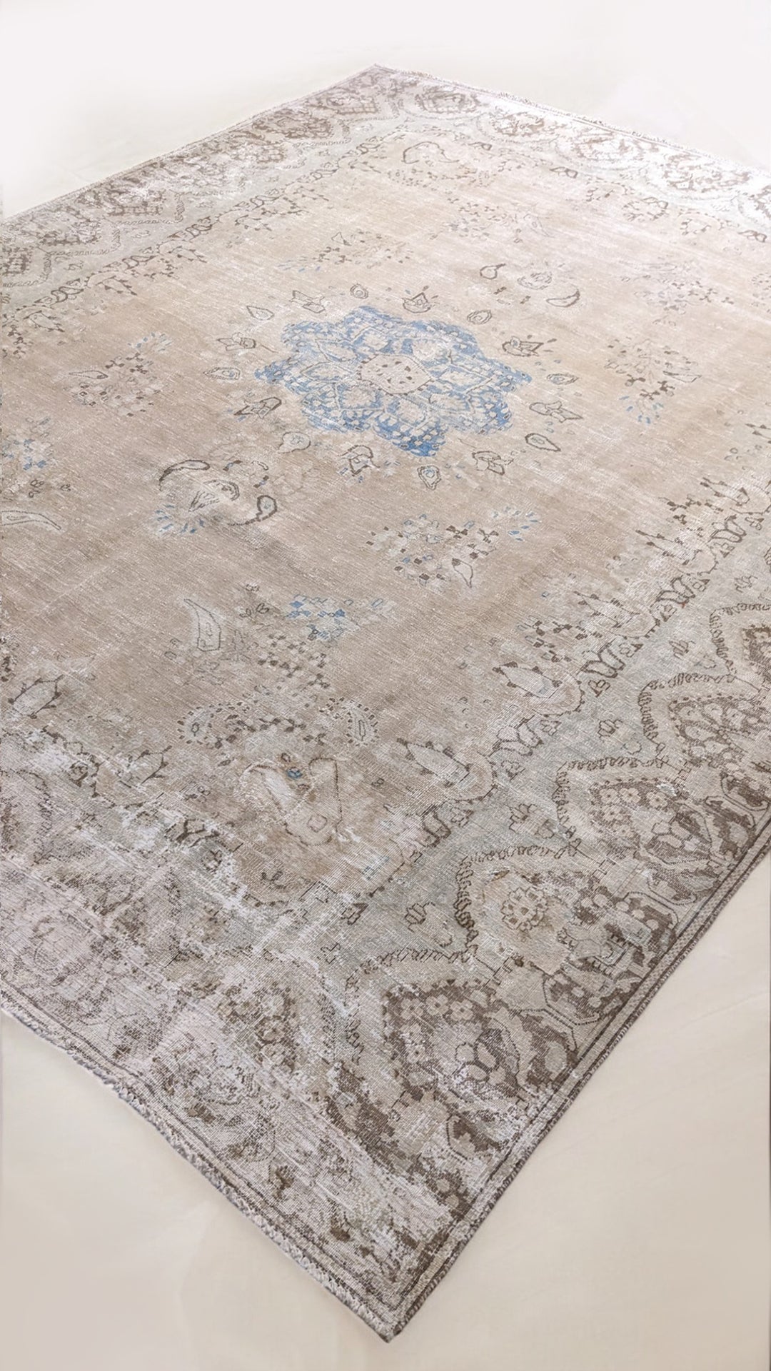 Marbelle - Size: 11.10 x 9.6