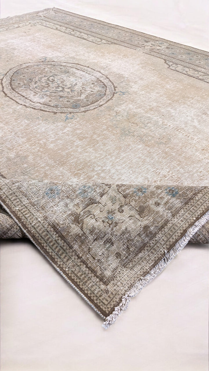 Sablet - Size: 10 x 7.4