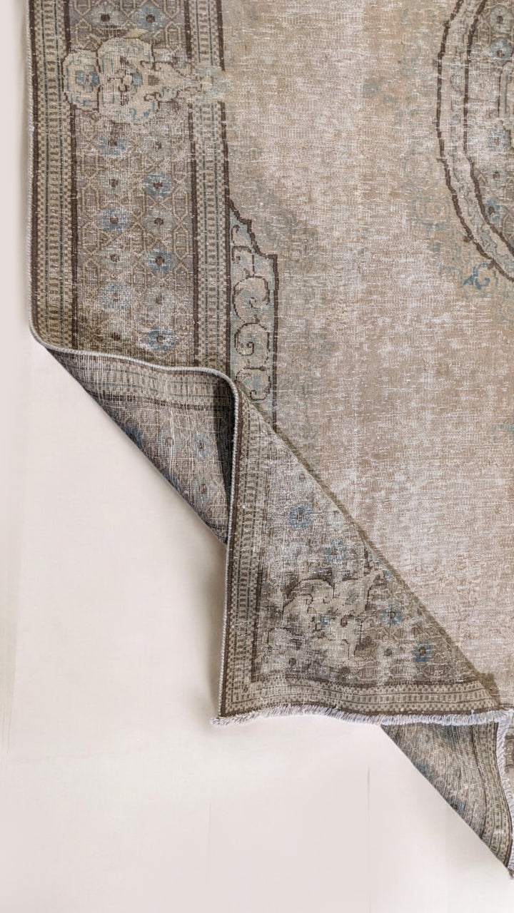 Sablet - Size: 10 x 7.4