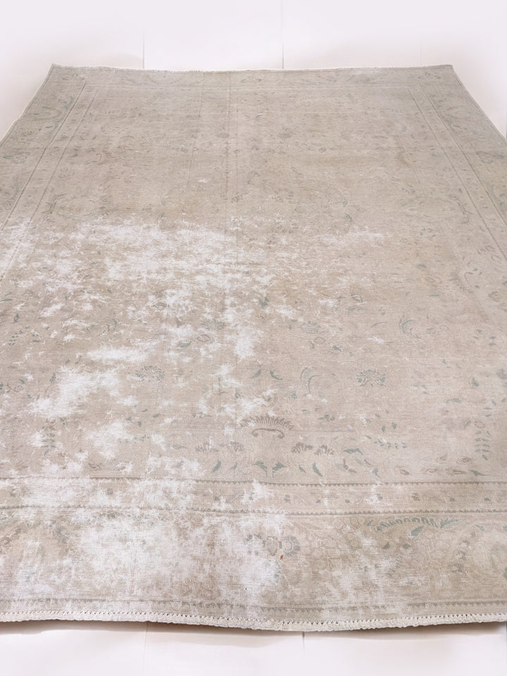 Duvanel - Size: 12.3 x 9.4