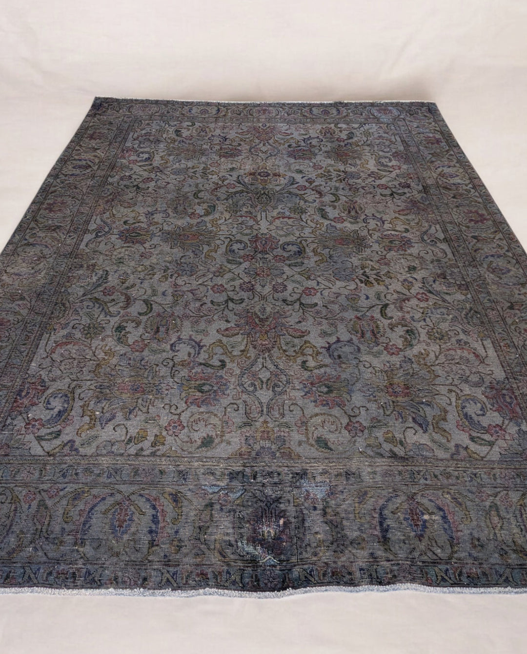 Kashan Persian Vintage Wash Rug - Size: 10.11 x 7.9