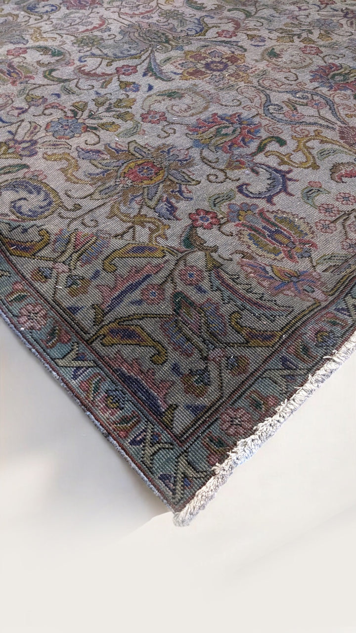 Kashan Persian Vintage Wash Rug - Size: 10.11 x 7.9