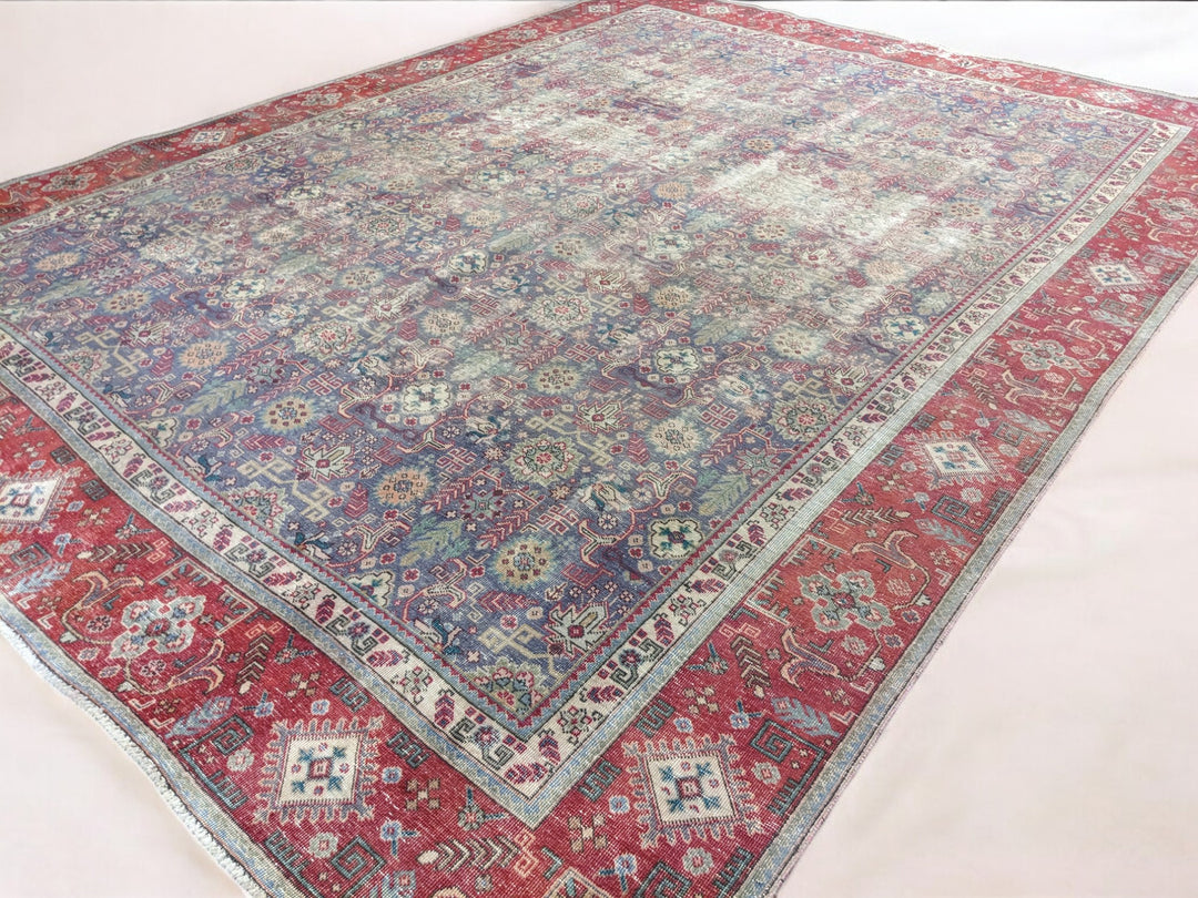 Vintique - Size: 11.9 x 8.10