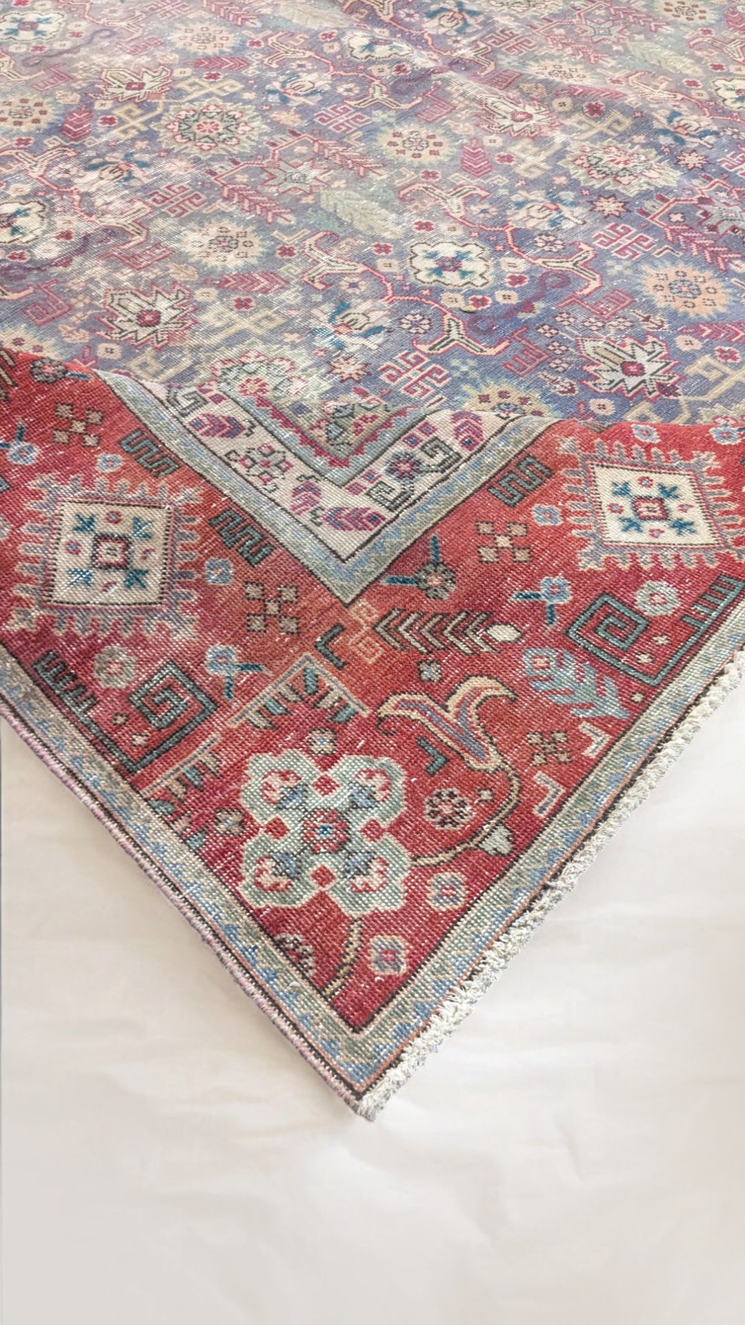 Vintique - Size: 11.9 x 8.10