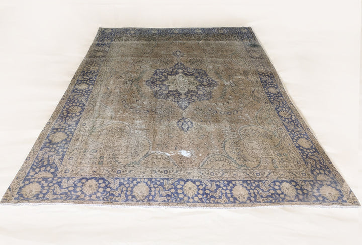 Chronelle - Size: 12.4 x 8.10