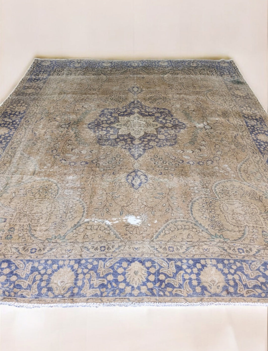 Chronelle - Size: 12.4 x 8.10