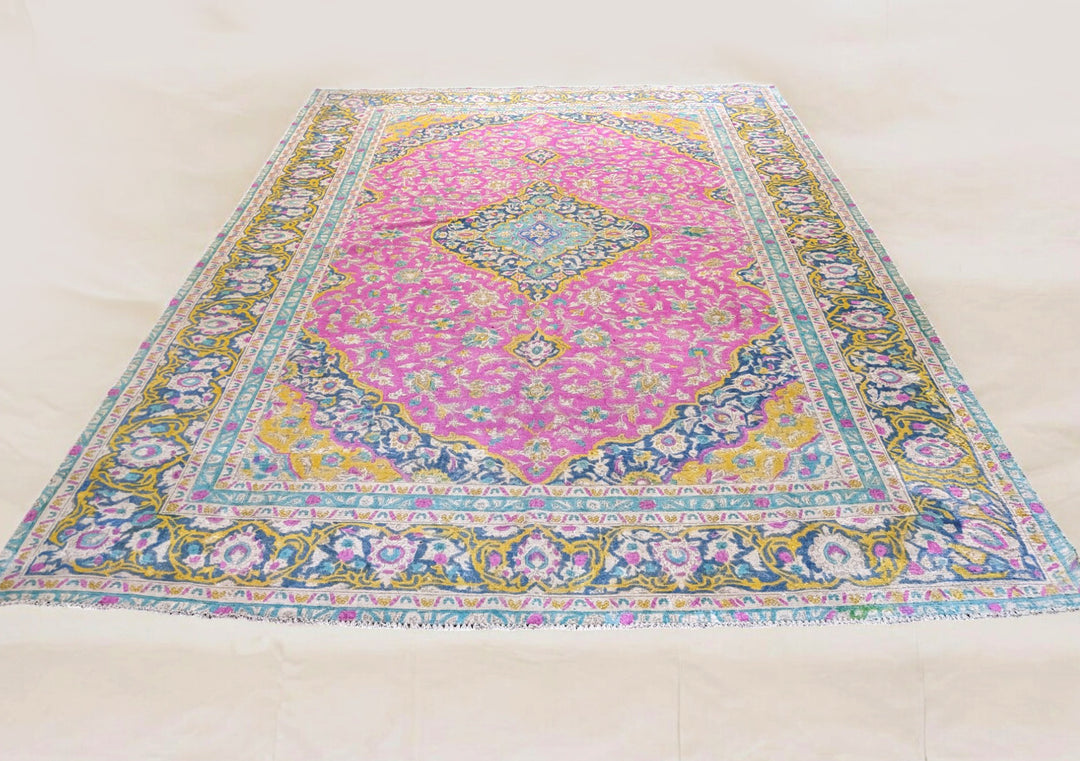 Nostalique - Size: 12.9 x 8.11