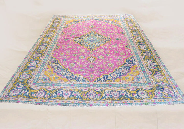 Nostalique - Size: 12.9 x 8.11