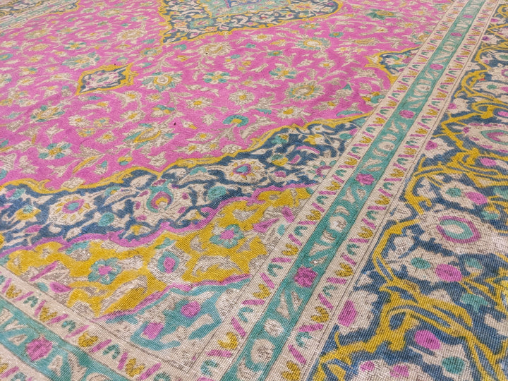 Nostalique - Size: 12.9 x 8.11