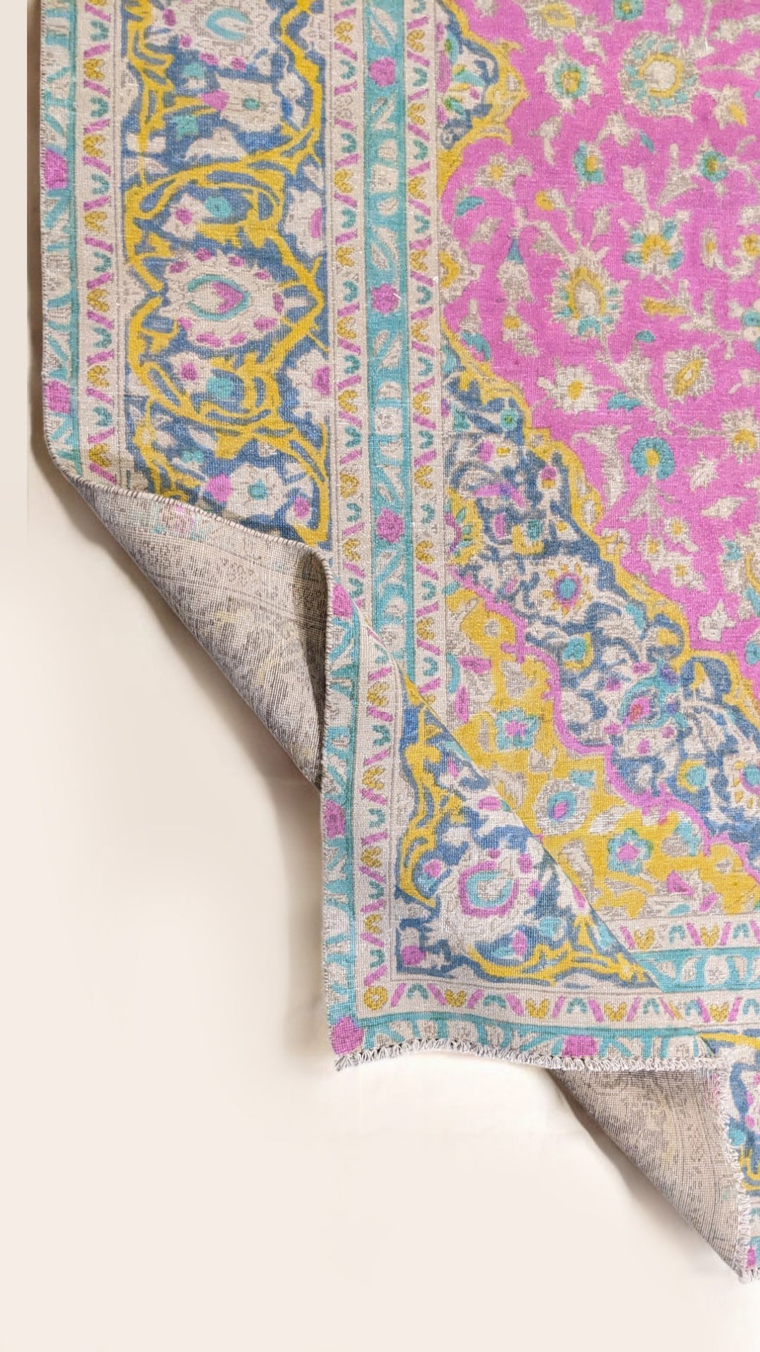 Nostalique - Size: 12.9 x 8.11