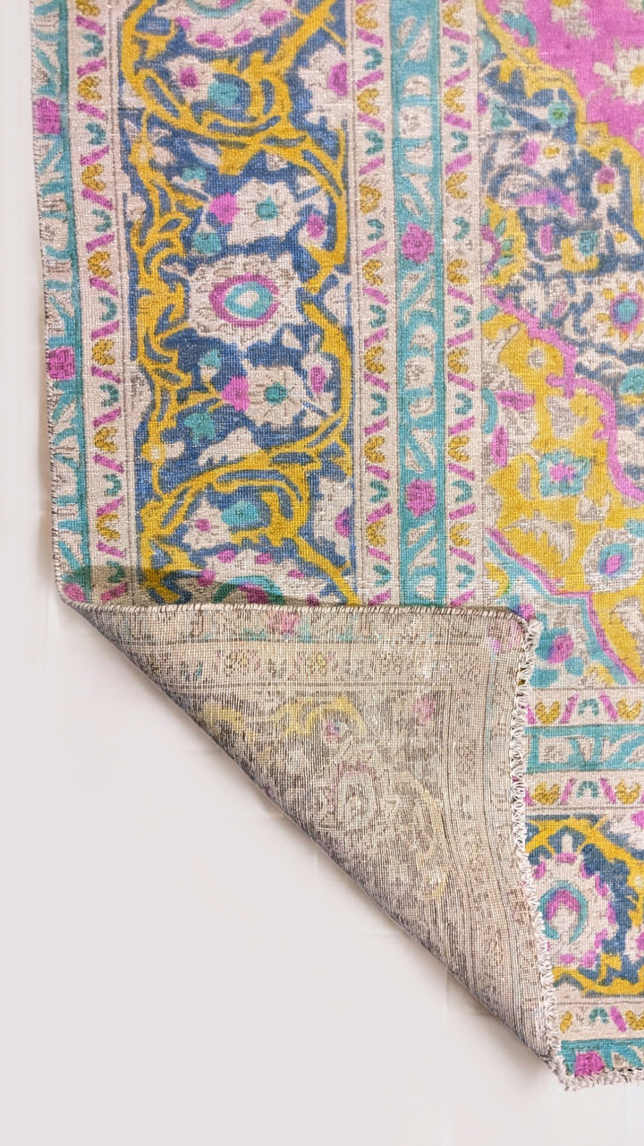 Nostalique - Size: 12.9 x 8.11