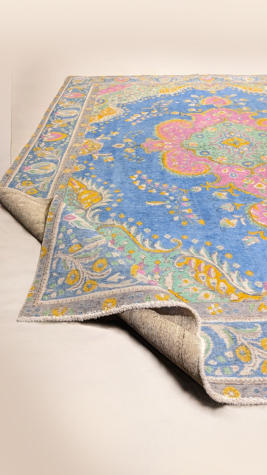 Carvelin - Size: 12.4 x 9.3