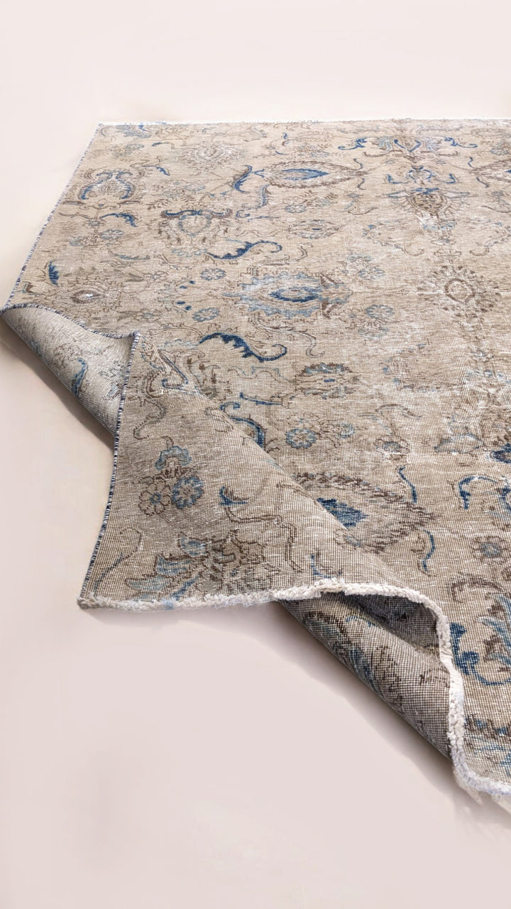 Virelle - Size: 7.10 x 6.10