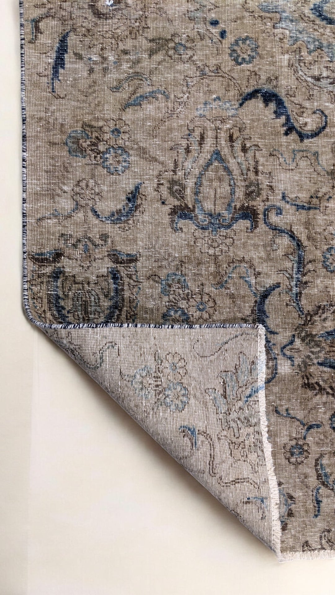 Virelle - Size: 7.10 x 6.10