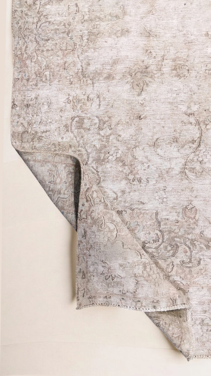 Covelle - Size: 8.11 x 6.6