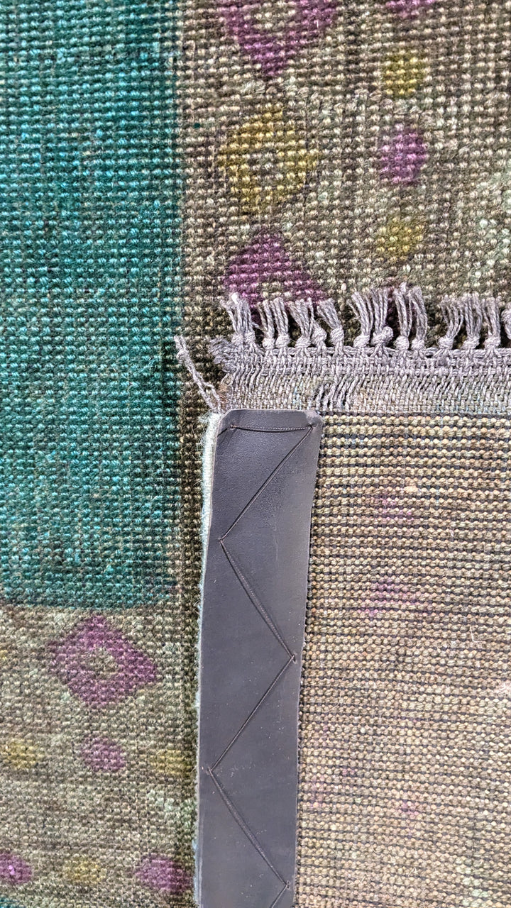 Ravine - Size: 10.7 x 8.2