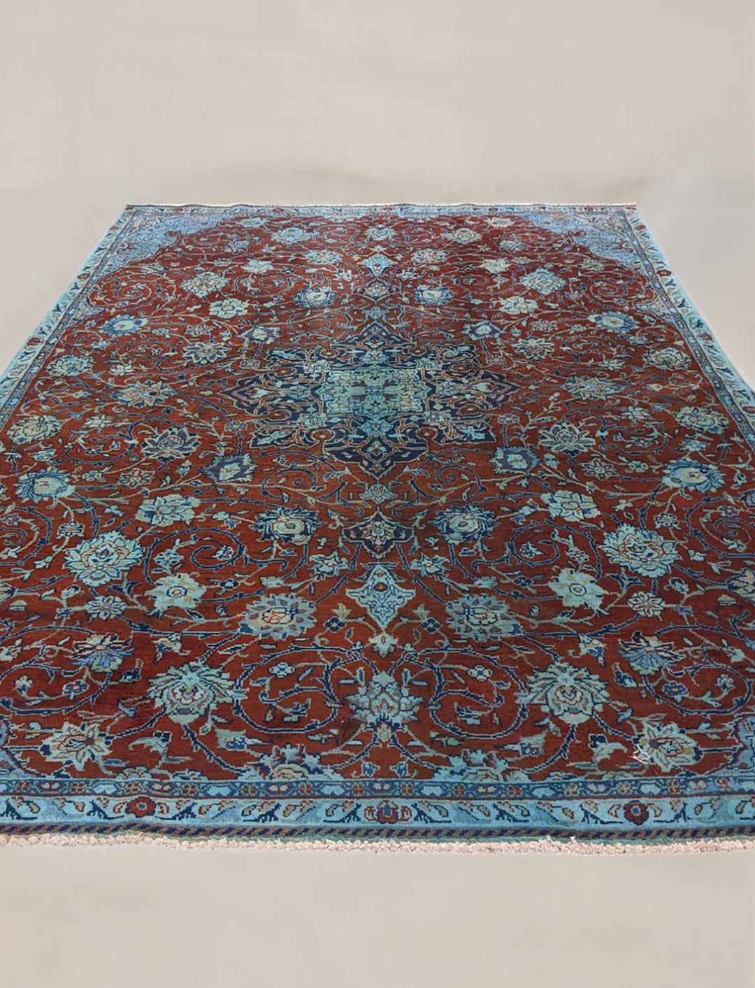 Duvira - Size: 10.6 x 7