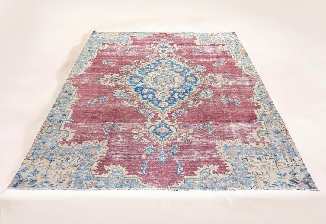 Faylen - Size: 8.11 x 6.4