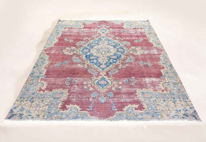 Faylen - Size: 8.11 x 6.4