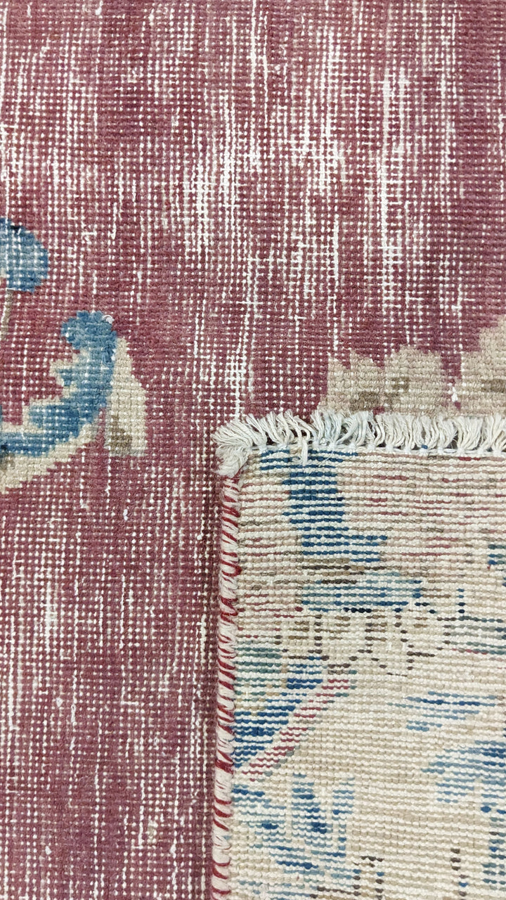 Faylen - Size: 8.11 x 6.4