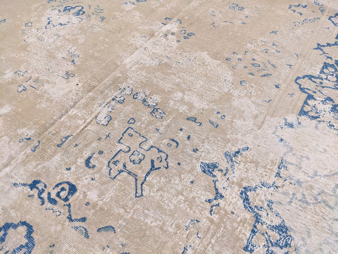 Tasselio - Size: 10.10 x 8