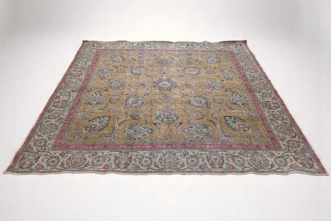 Kashan Persian Vintage Wash Rug - Size: 8.11 x 9.8