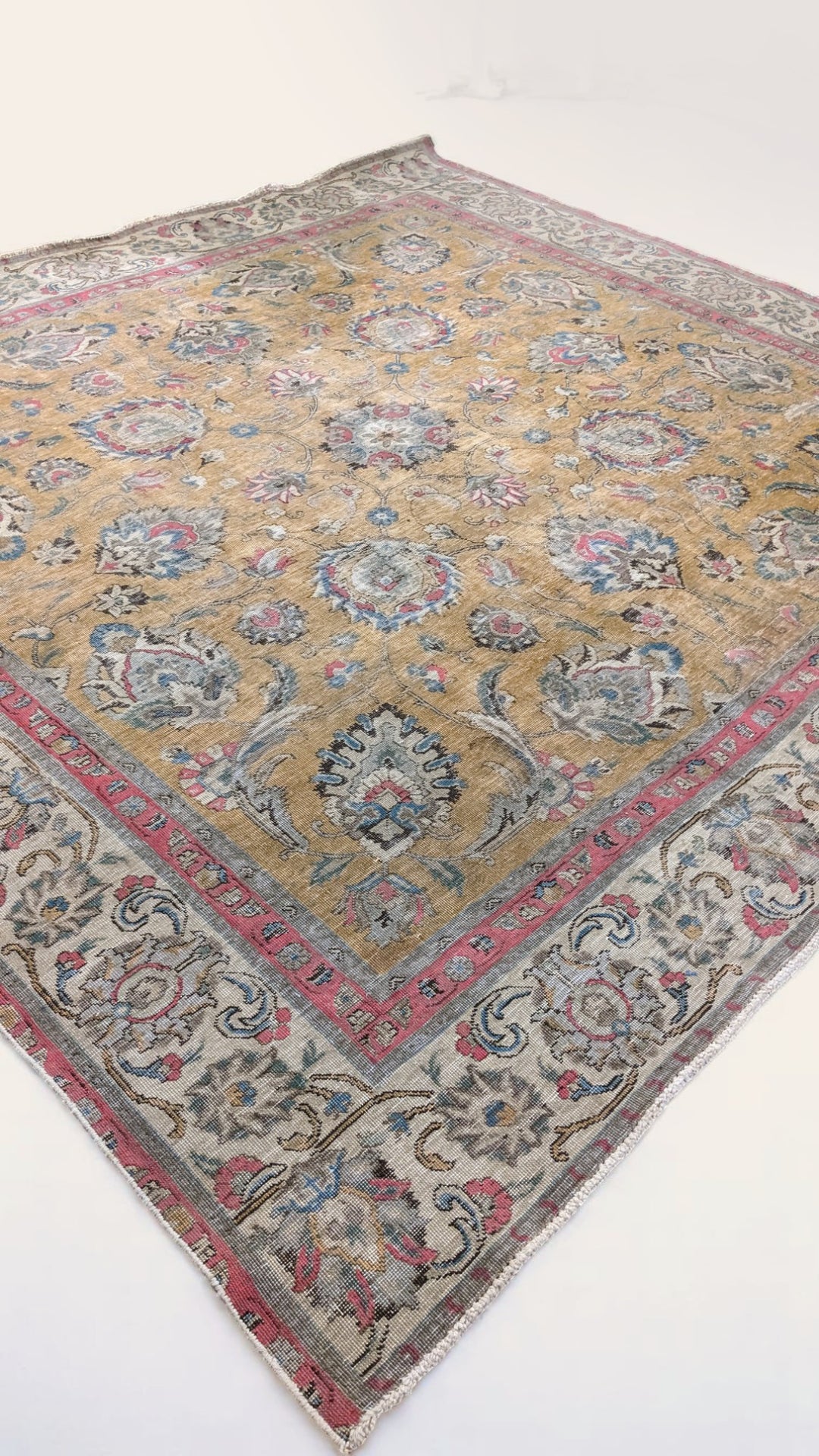 Kashan Persian Vintage Wash Rug - Size: 8.11 x 9.8