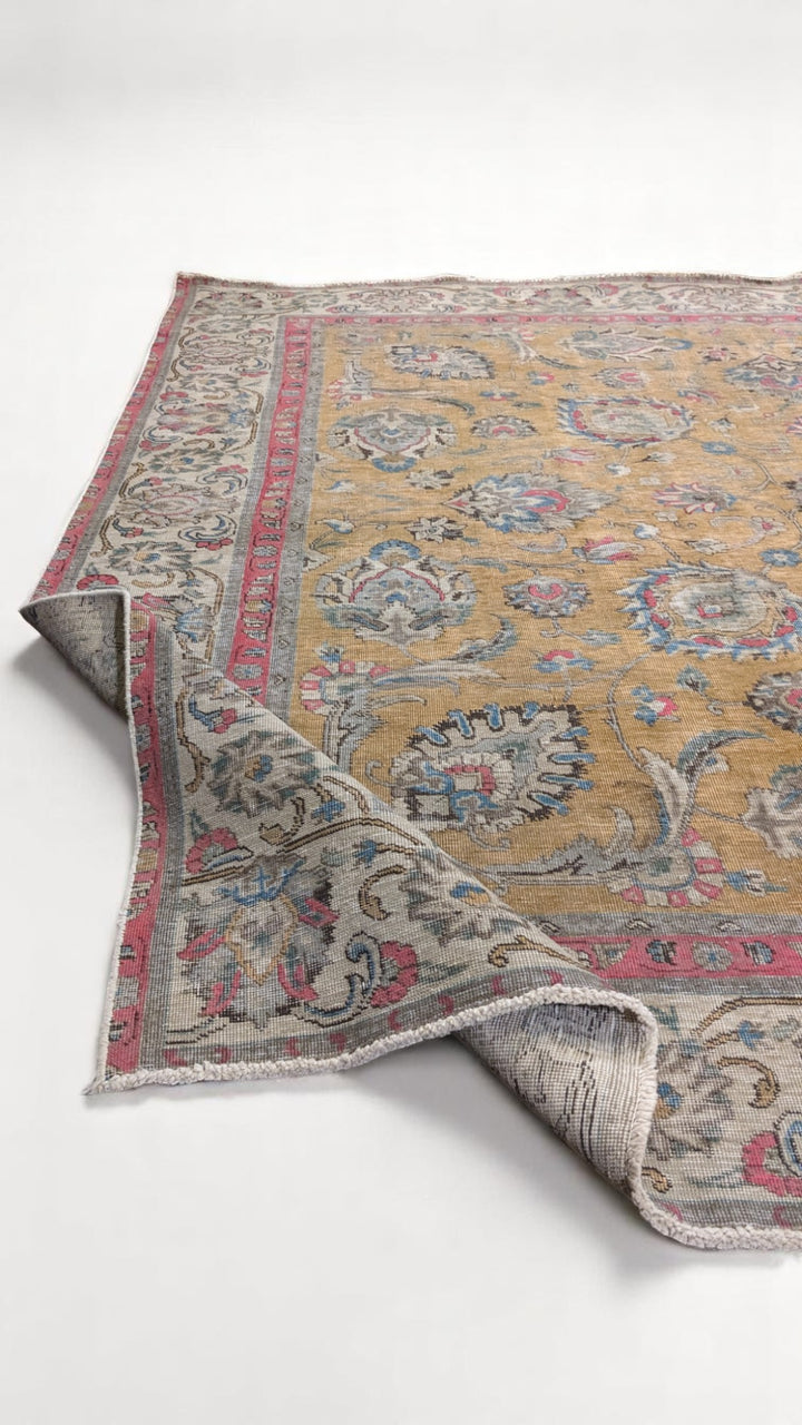 Kashan Persian Vintage Wash Rug - Size: 8.11 x 9.8