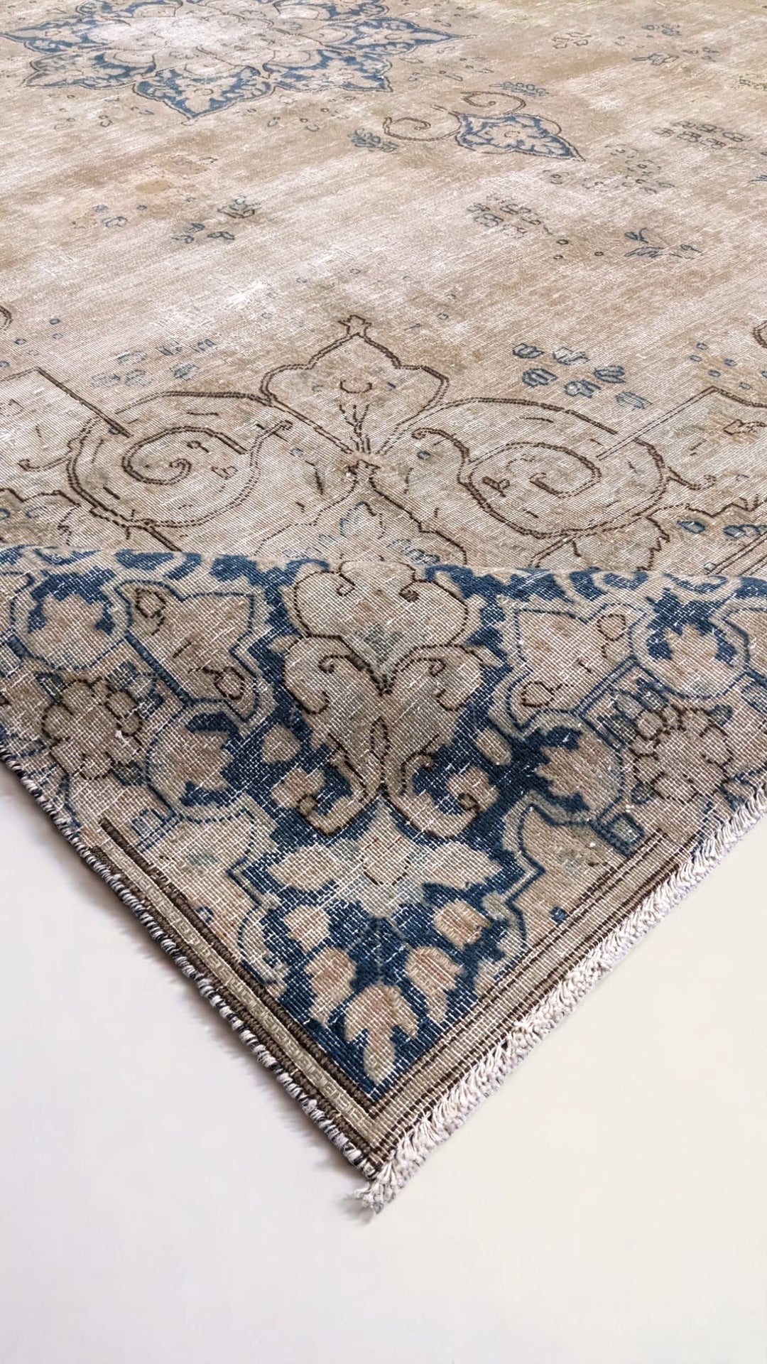 Kashan Persian Vintage Wash Rug - Size: 12.7 x 9
