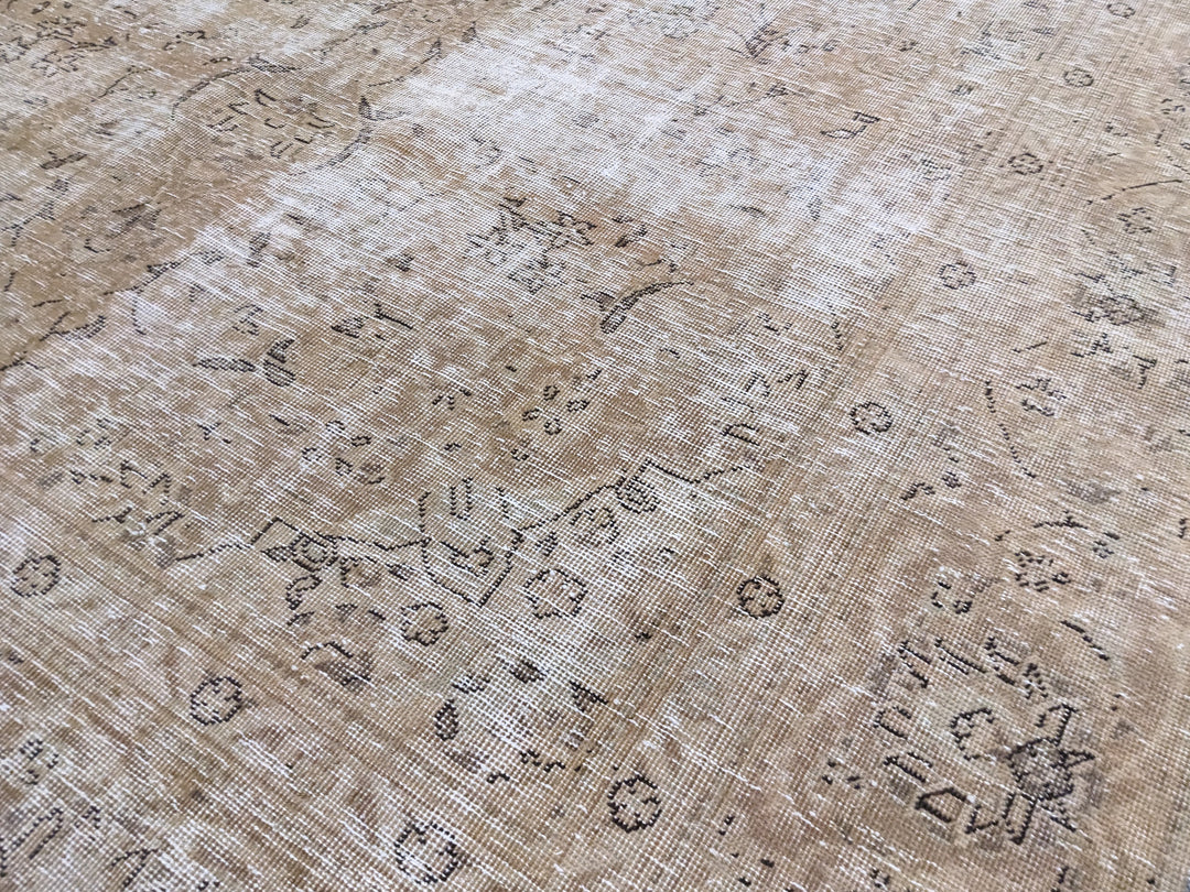 Tabriz Persian Vintage Wash Rug - Size: 9.9 x 6