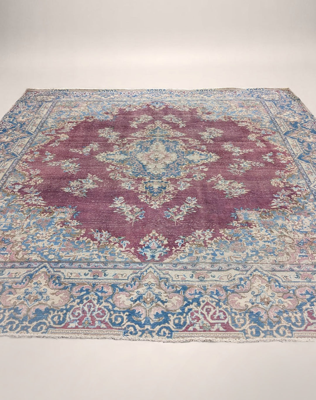 Ferola - Size: 11 x 9.1