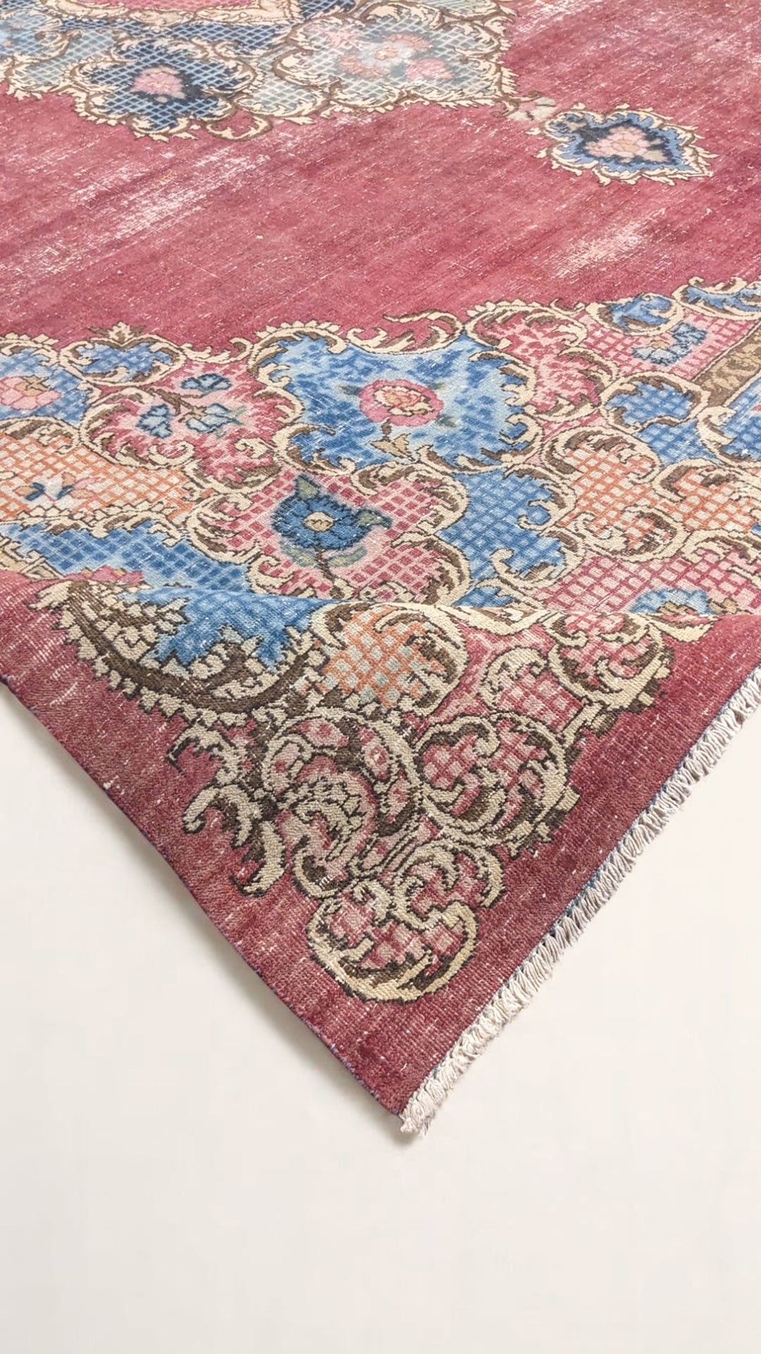 Kashan Persian Vintage Wash Rug - Size: 12.7 x 10.4