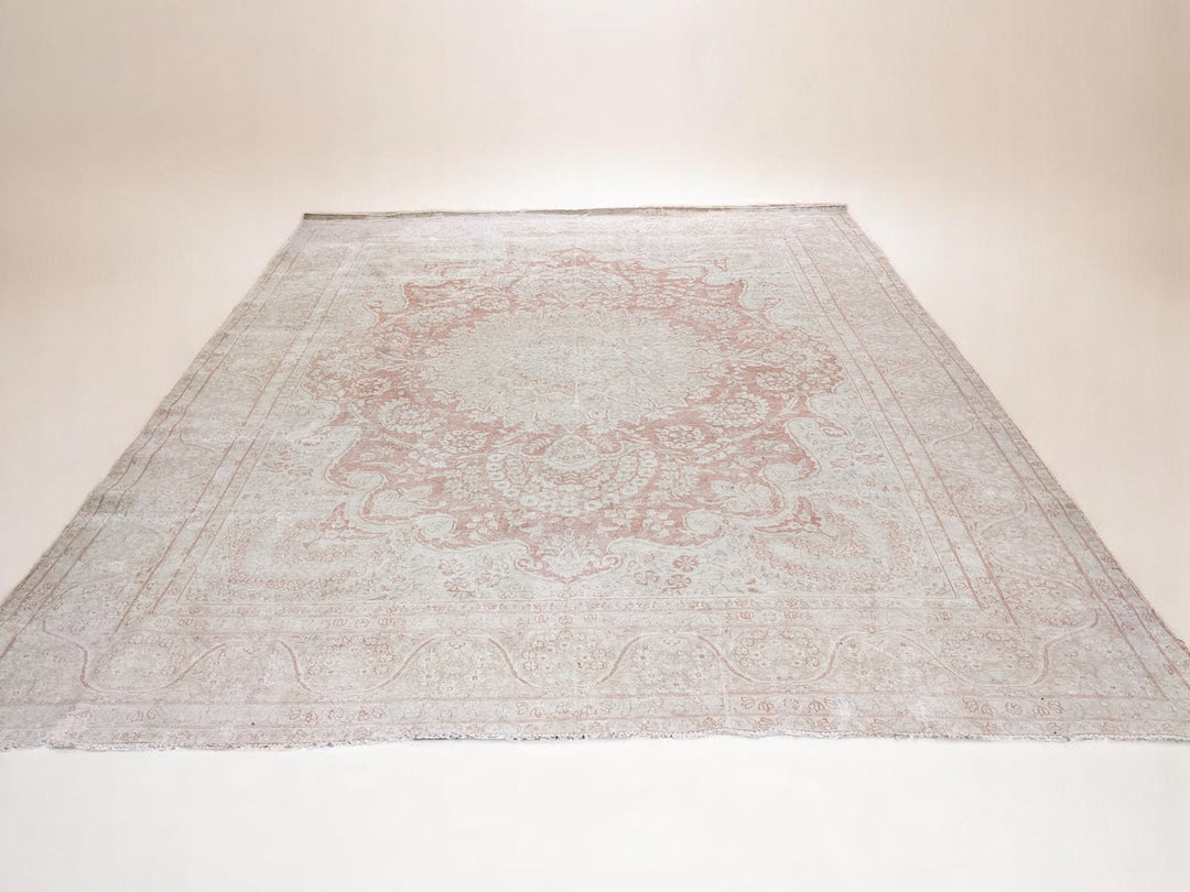 Isfahan Persian Vintage Wash Rug - Size: 12.6 x 9.5