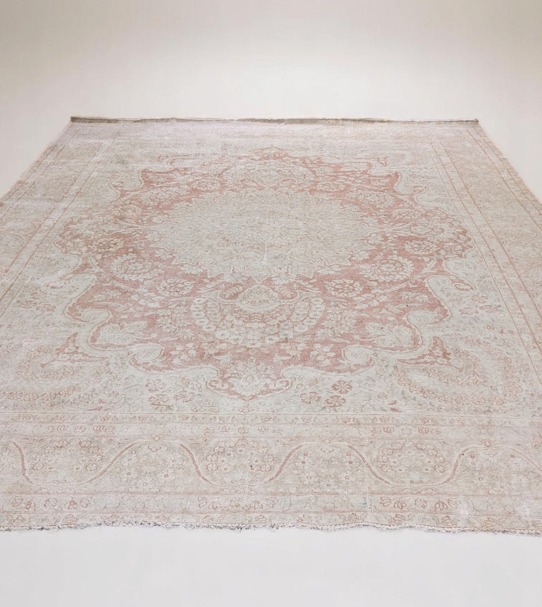 Isfahan Persian Vintage Wash Rug - Size: 12.6 x 9.5