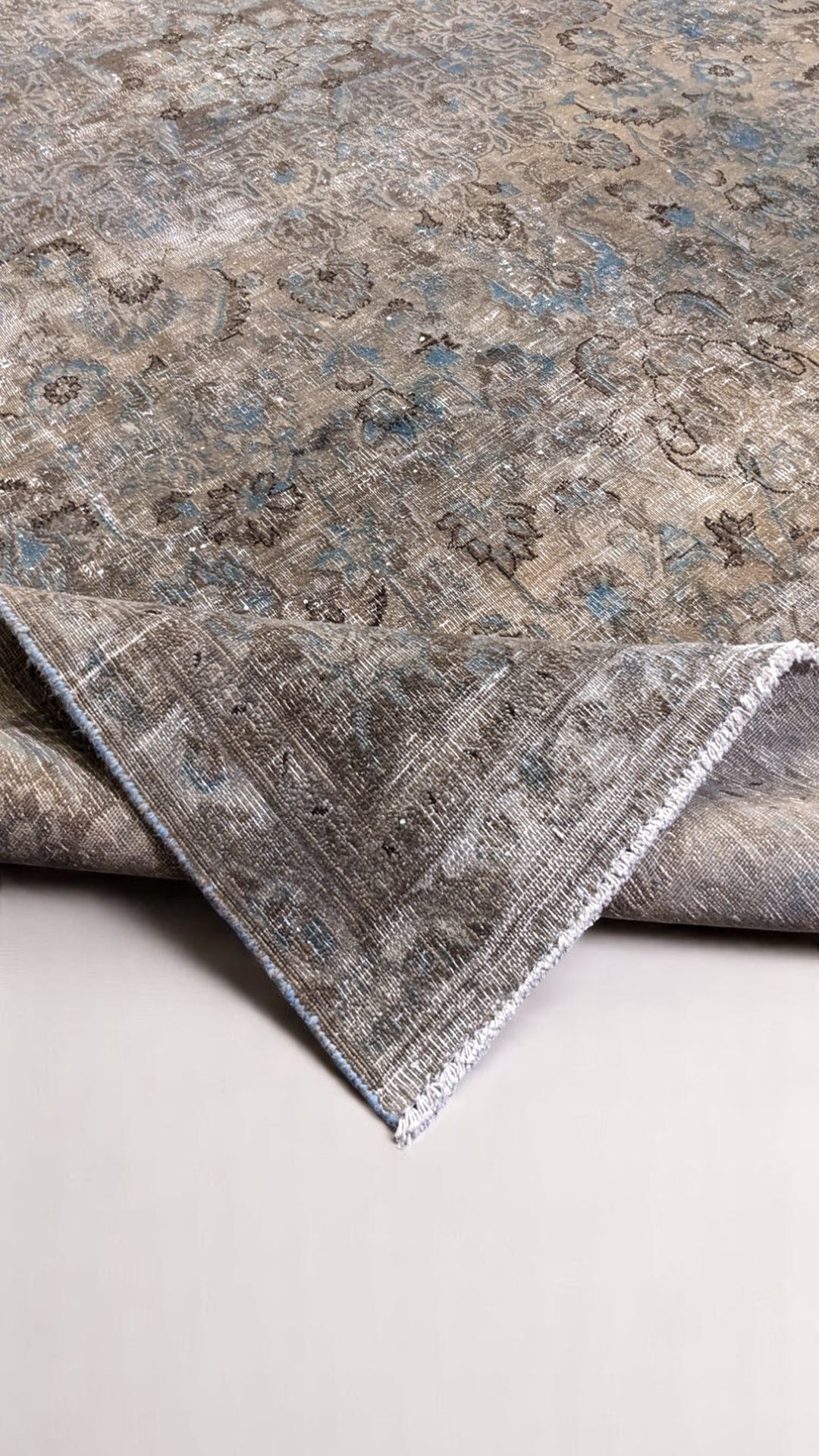 Arleth - Size: 10.8 x 7.3