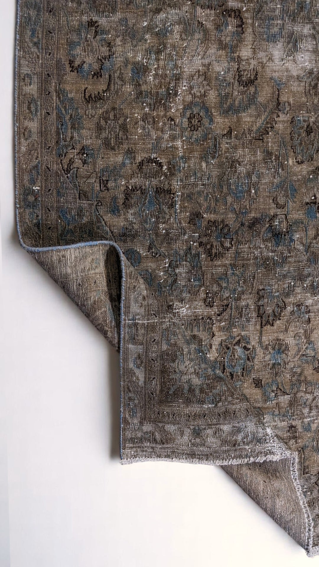 Arleth - Size: 10.8 x 7.3