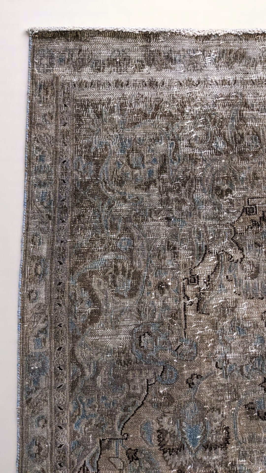 Arleth - Size: 10.8 x 7.3