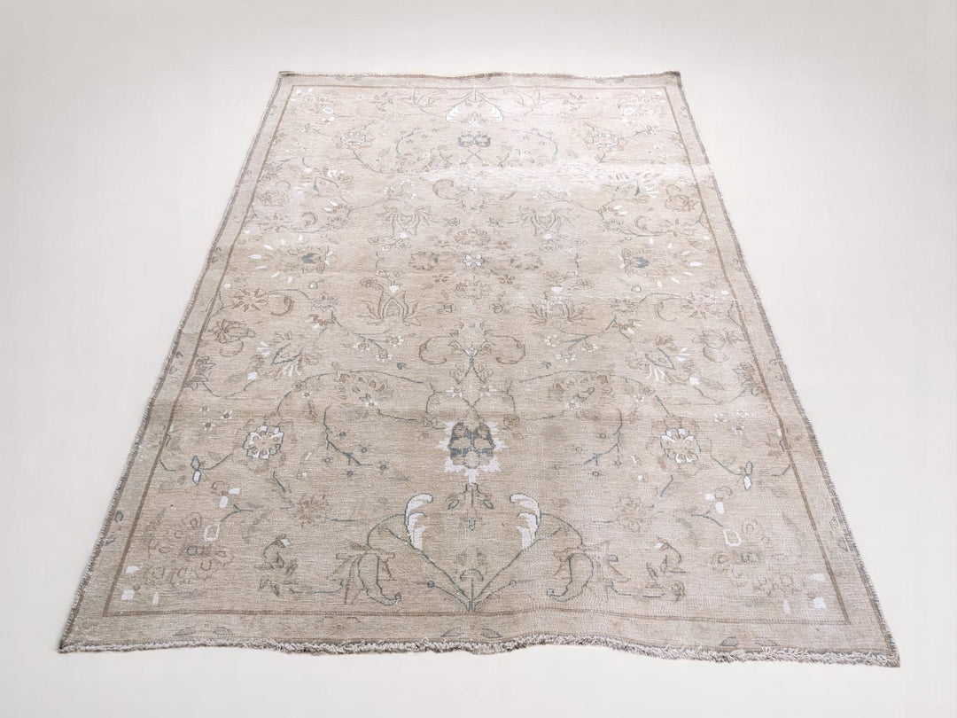 Cavelin - Size: 7.1 x 4.9