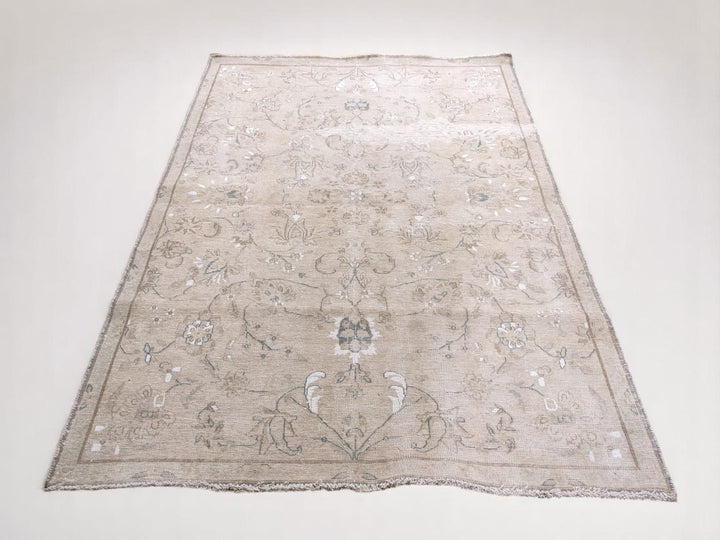 Cavelin - Size: 7.1 x 4.9