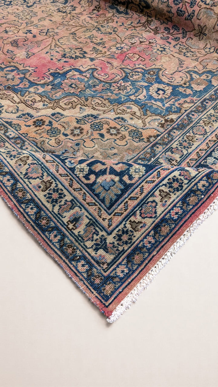 Kashan Persian Vintage Wash Rug - Size: 12.10 x 9.11