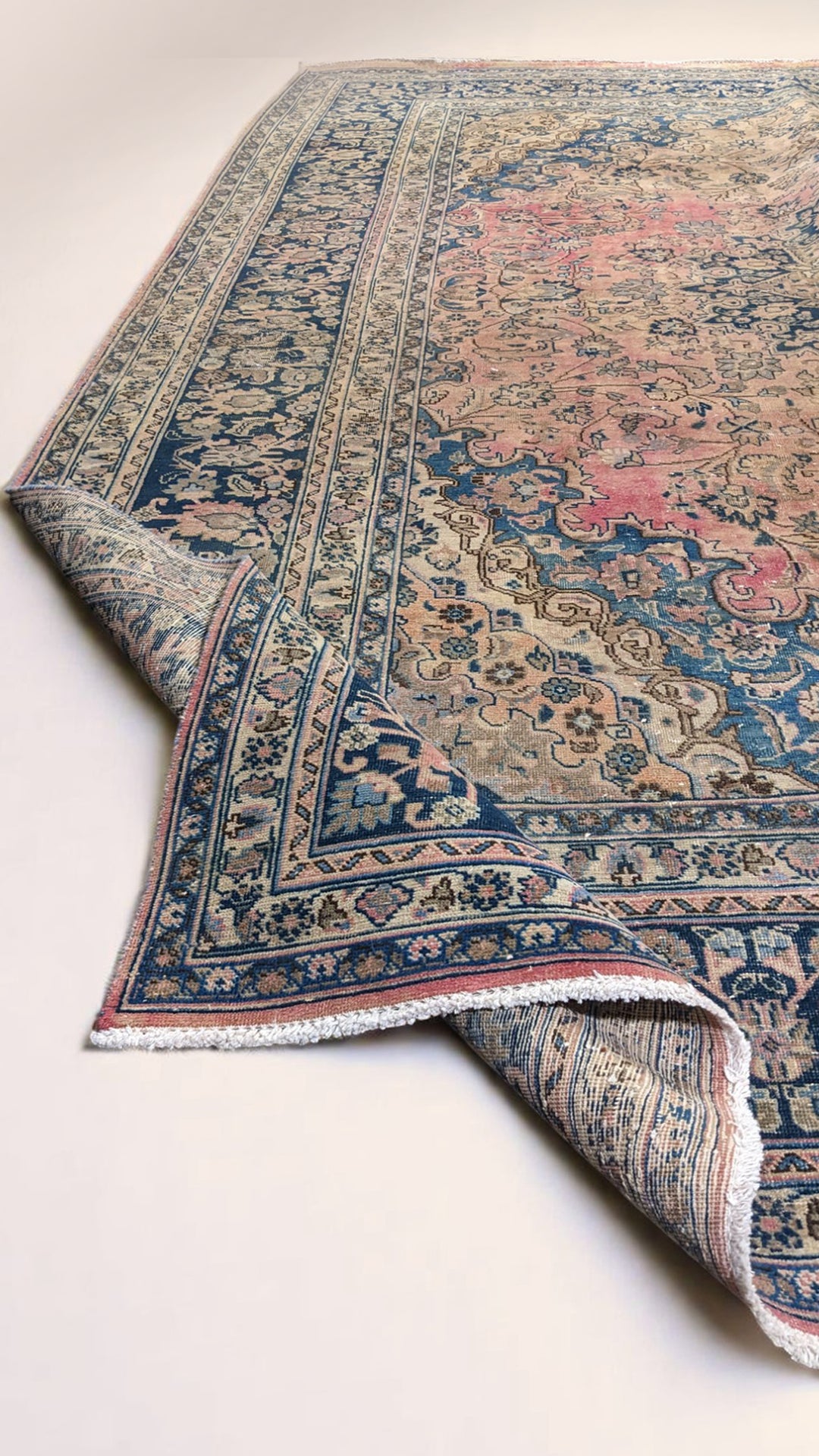 Kashan Persian Vintage Wash Rug - Size: 12.10 x 9.11