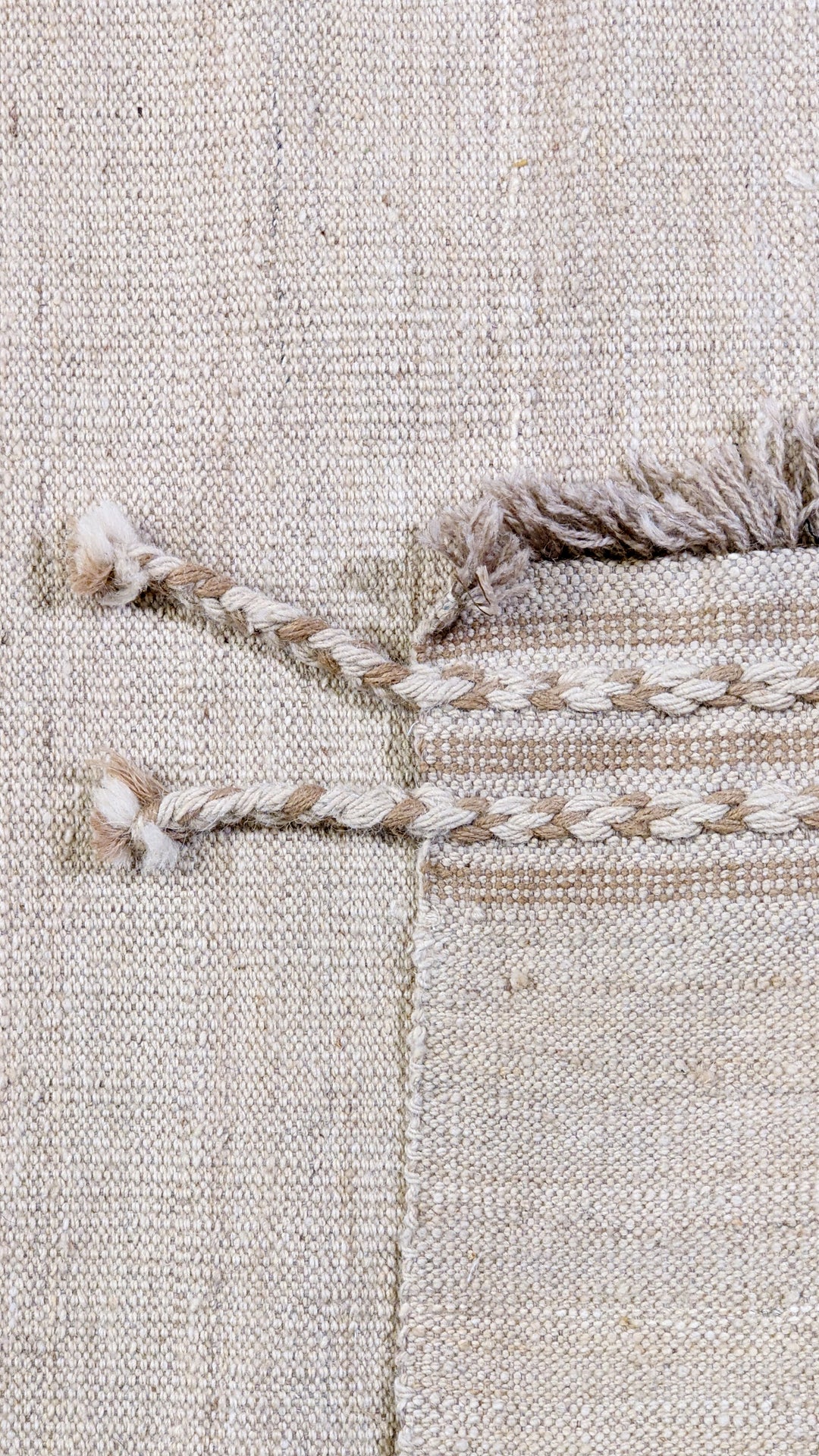 Arden Flatweave Rug - Size: 9.4 x 6