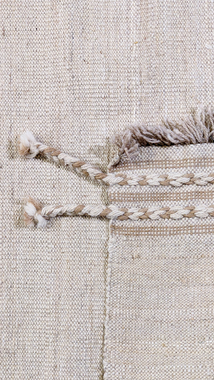 Arden Flatweave Rug - Size: 9.4 x 6