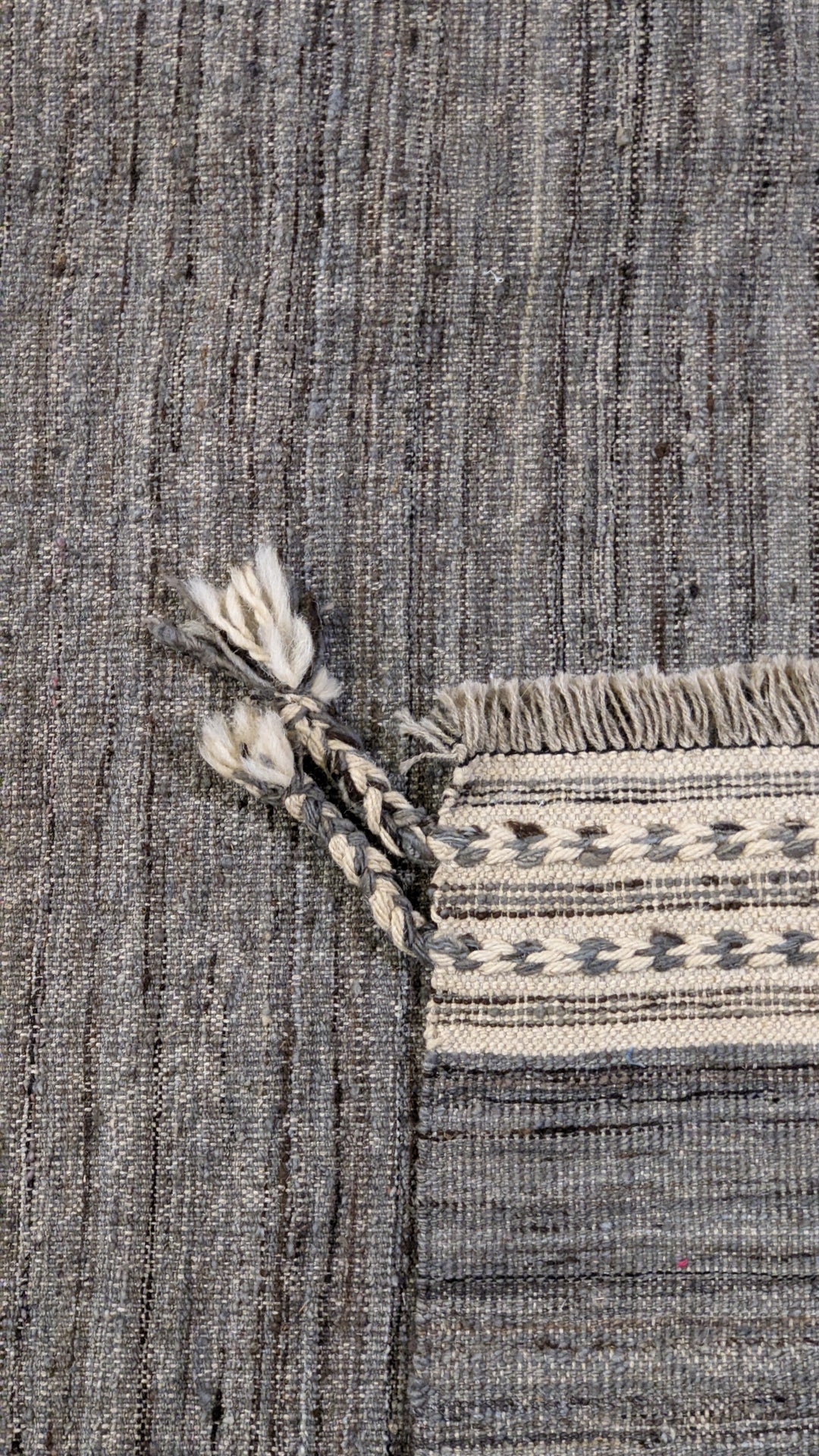 Gobelin Flatweave Rug - Size: 8.11 x 6