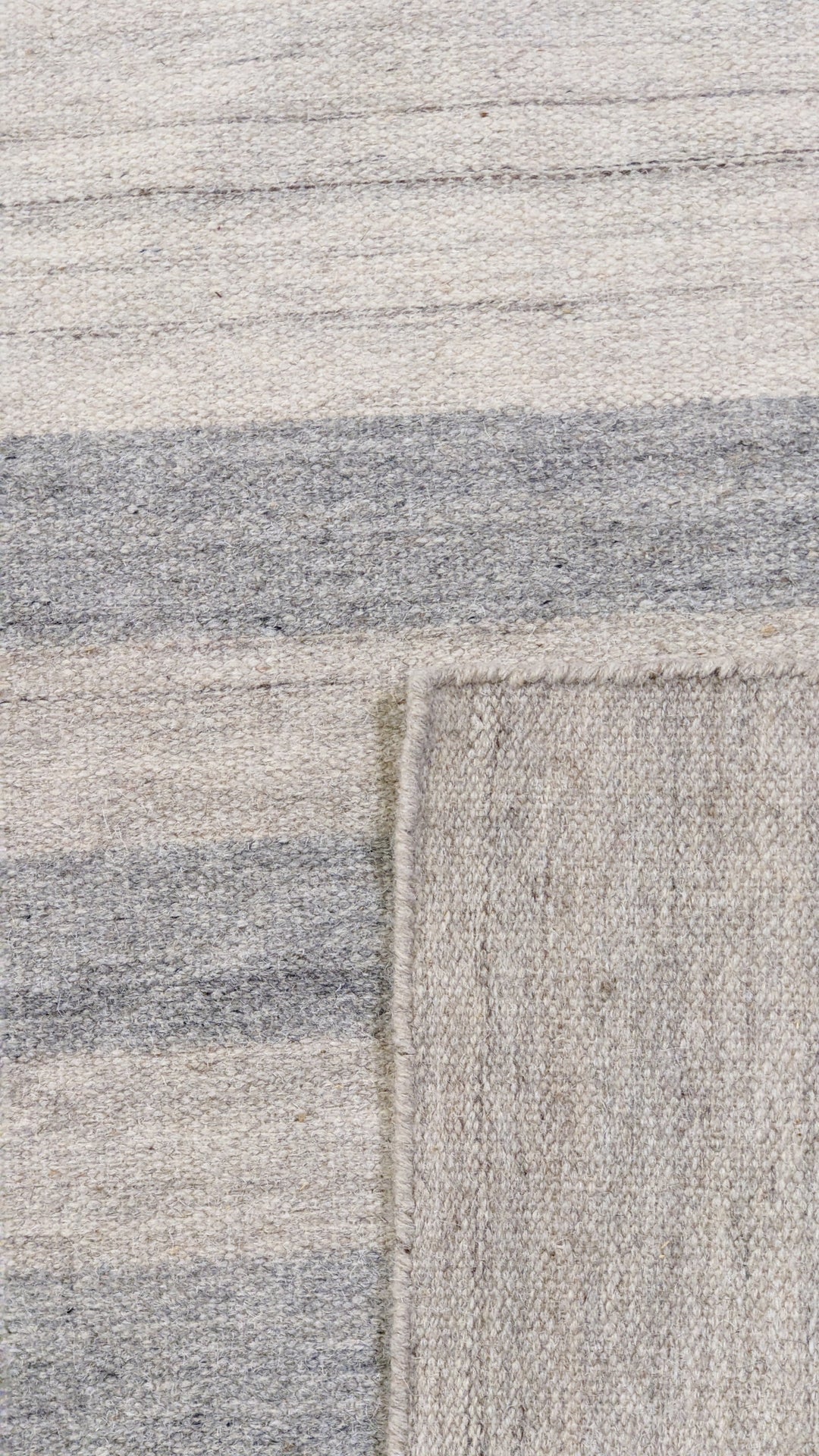 Velour Flatweave Rug - Size: 10.1 x 7.11