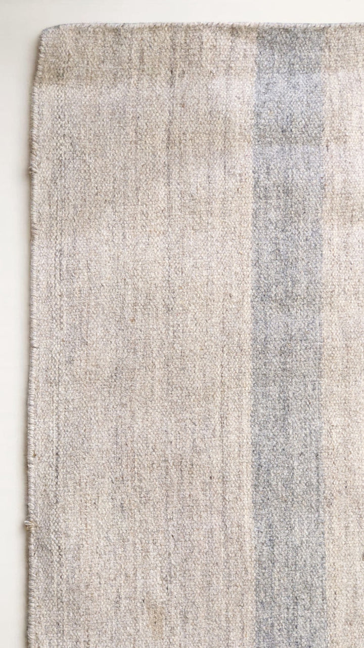 Velour Flatweave Rug - Size: 10.1 x 7.11